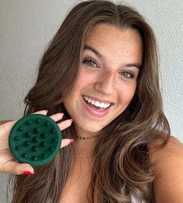 Hairgivers scalp massager shampoo brush - Hair Growth Specialist